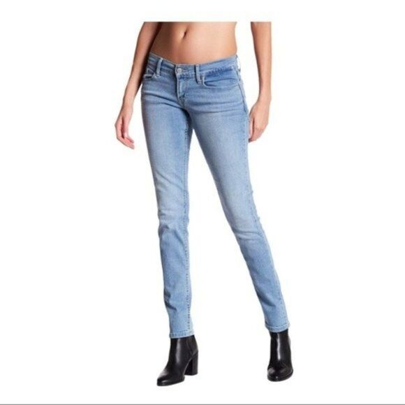 Levi’s 524 Skinny Light Wash Jeans - Picture 1 of 5